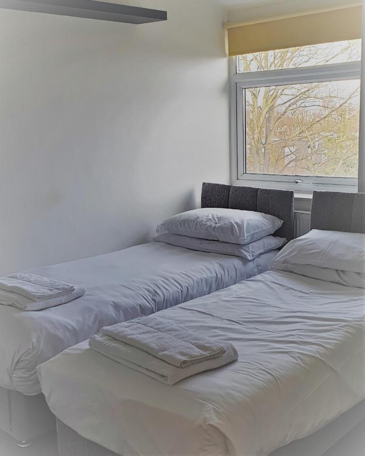 Апартаменты Swindon Old Town Duplex - Entercloud9Sa Экстерьер фото