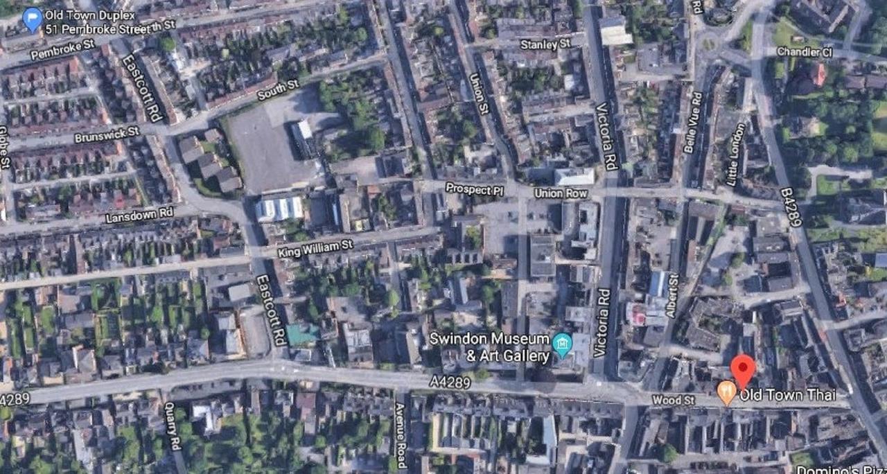 Апартаменты Swindon Old Town Duplex - Entercloud9Sa Экстерьер фото